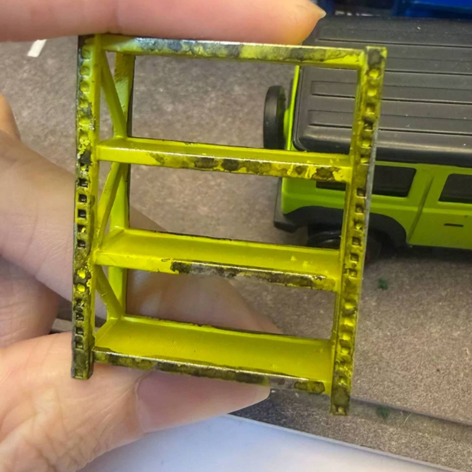 1/64 Garage Shelf Realistic De - огляд і ціна Auto Repair Shops