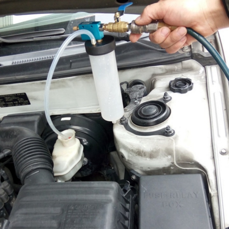 Car Brake Bleeder Hydraulic Pu - огляд і ціна Brake Bleeder Kit